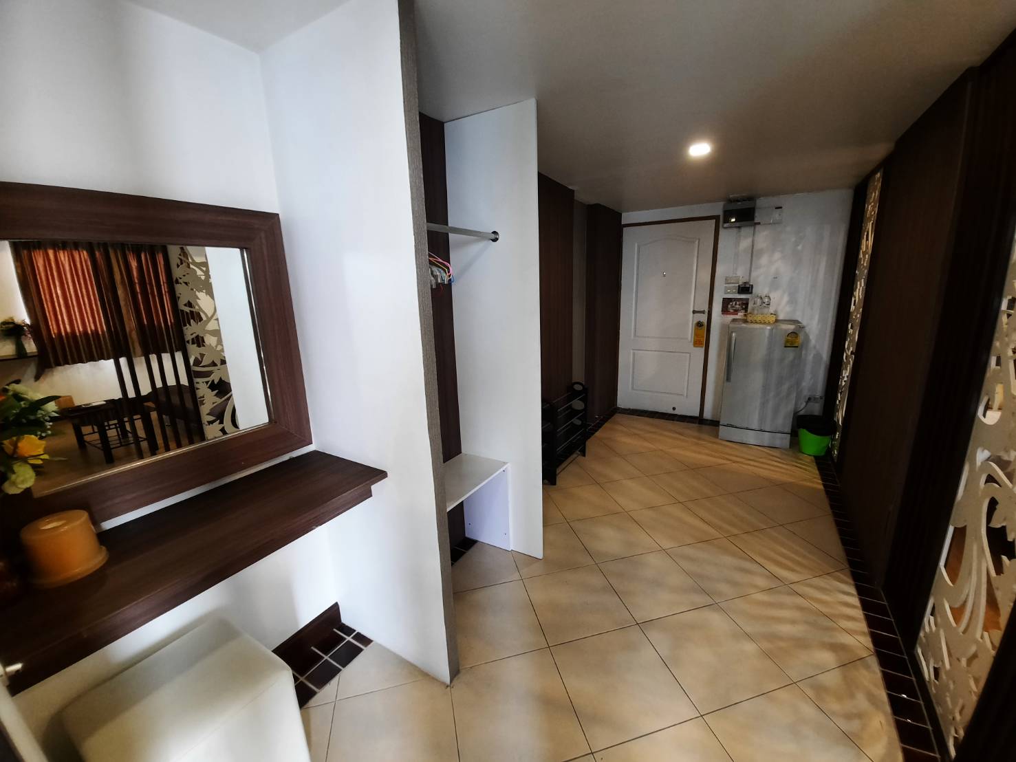 ห้องดีลักซ์ คอนเนอร์ C-716 (Deluxe Corner)