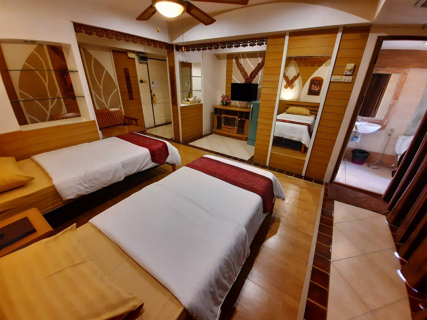 ห้องมาตรฐาน C715 (Deluxe)