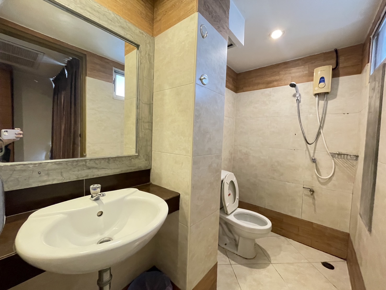 ห้องคอนเนอร์ C-706 (Standard Corner)